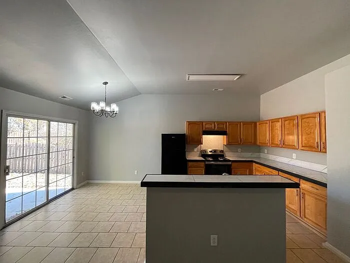 16200 Circlegreen Dr — Photo 4