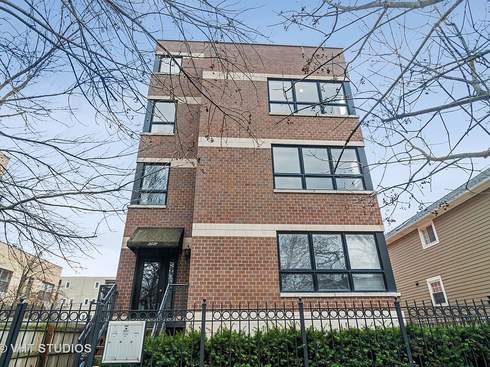 1st image of 2531 W Moffat St #3
