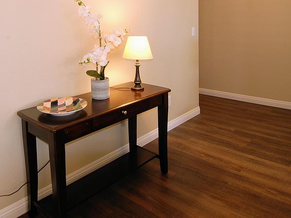 5th image of 6939 Wood Bark Dr