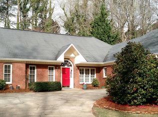 1086 Chestnut Hill Cir, Marietta, GA 30064