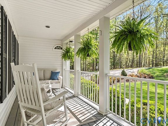 3rd image of 3548 Timberview Rd