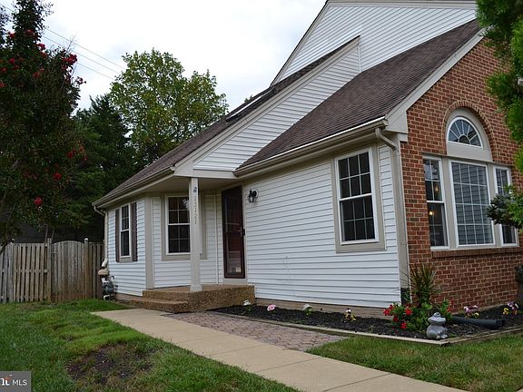 3rd image of 13121 Lazy Glen Ct