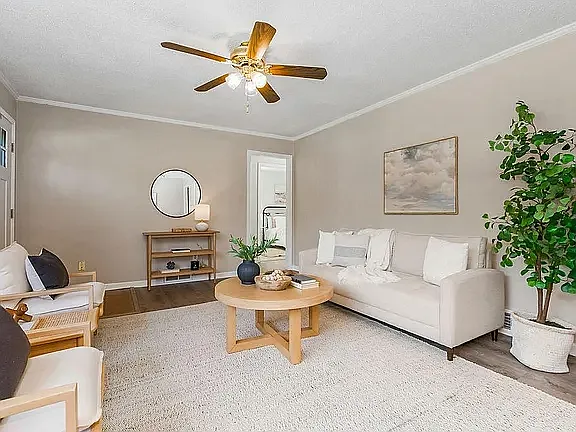 7652 Rainbow Dr — Photo 5
