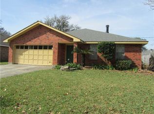 119 Brentwood Dr, Belle Chasse, LA 70037