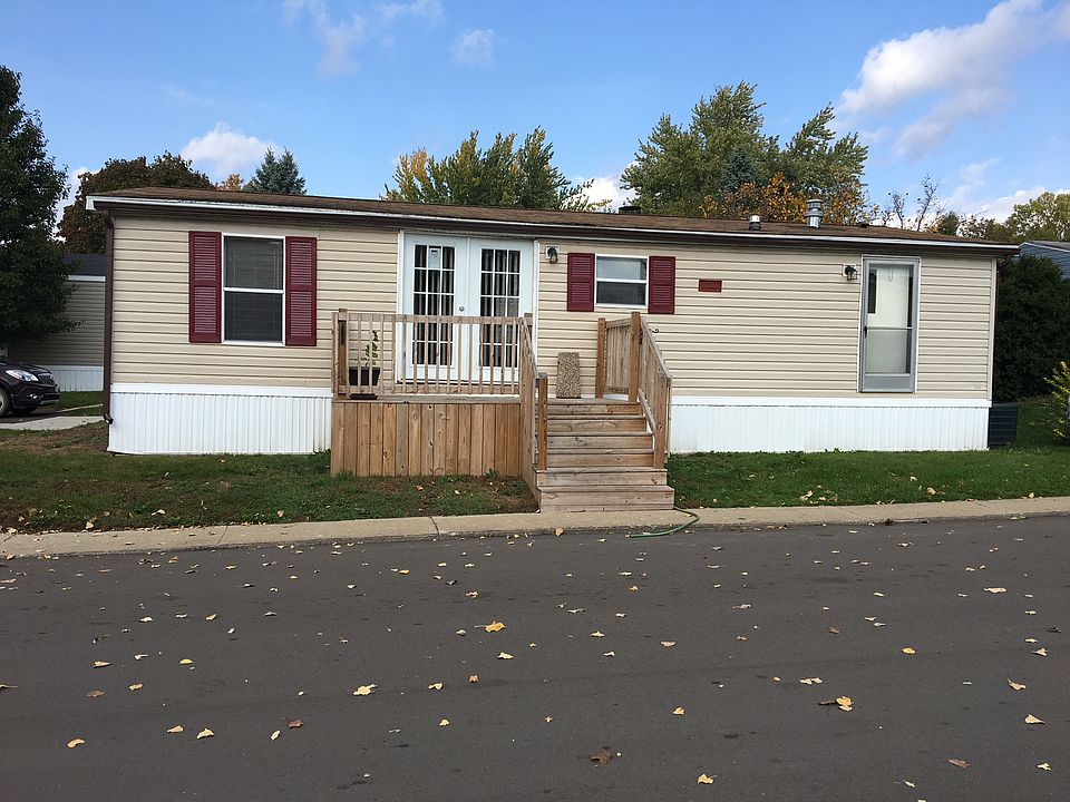 1st image of 173 Parker Lake Dr