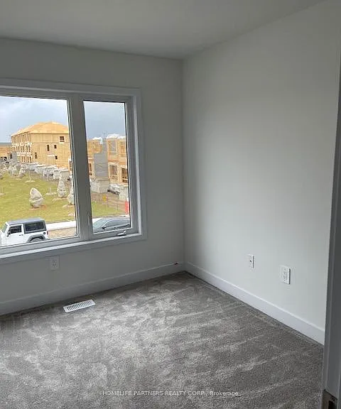 24 Fairlane Ave — Photo 10