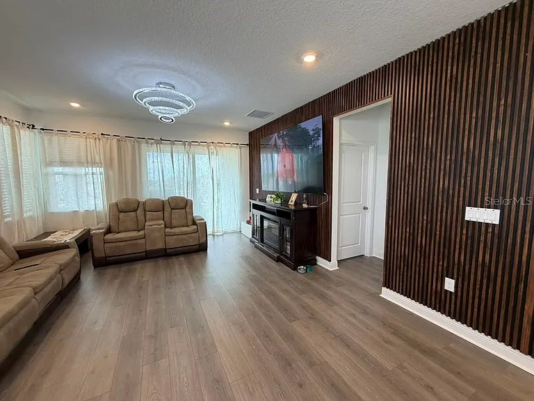 2144 Keystone Pass Blvd — Photo 9