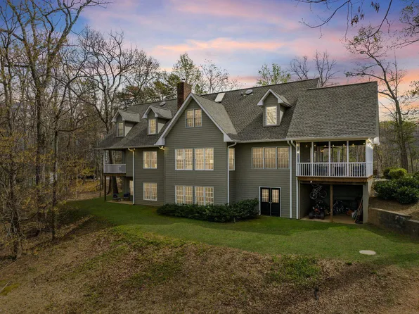 430 Glenolden Dr, Landrum, SC 29356