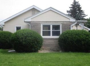 32 South Dr, Anderson, IN 46013