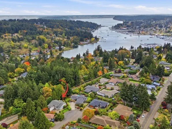 9723 Harborview Place NW, Gig Harbor, WA 98332