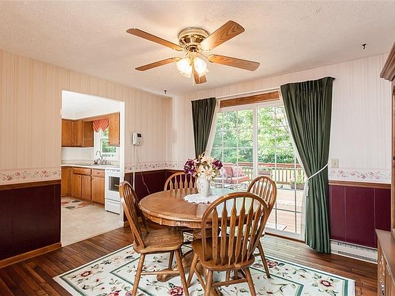 5th image of 37 Fairview Dr