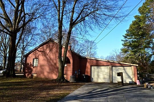 2nd image of 607 Worley St