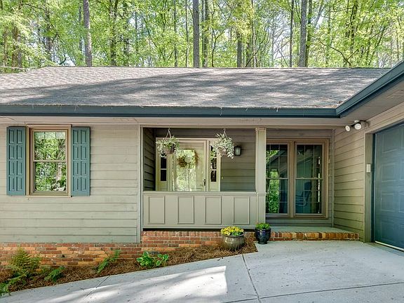 4th image of 3684 Hunting Ridge Dr SW