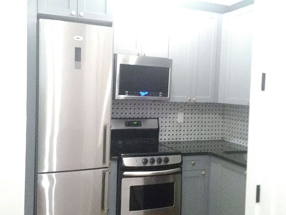 3rd image of 228 Manhattan Ave APT 3