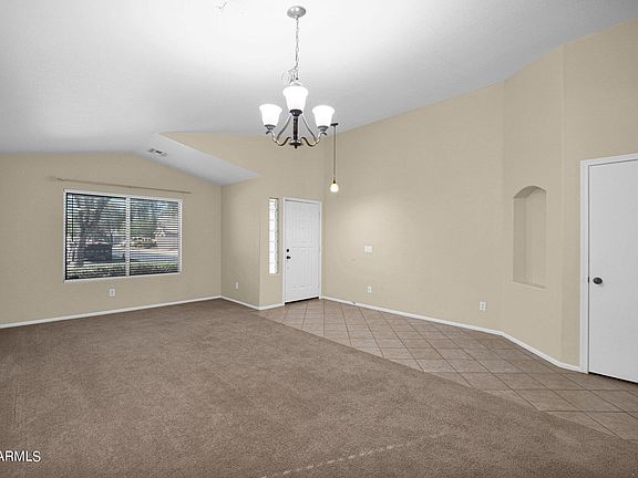 5th image of 16674 W MORELAND Street