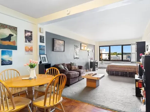 303 Beverley Rd APT 4M, Brooklyn, NY 11218