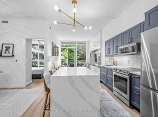 209 Fort York Blvd #260, Toronto, ON M5V 4A1