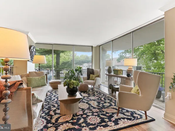 3333 University Blvd W APT G2, Kensington, MD 20895