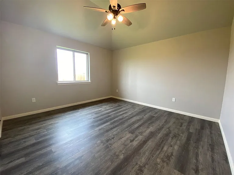 6901 Inverness St — Photo 3