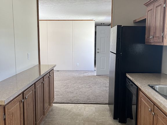 3rd image of 425 Cider Mill Dr #66