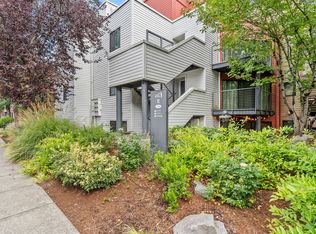 730 NW Naito Pkwy APT E7, Portland, OR 97209