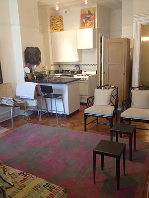 Rented by Limestone Realty Bklyn, LLC | media 10