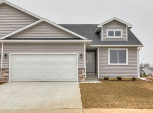 501 Wright Rd, Norwalk, IA 50211