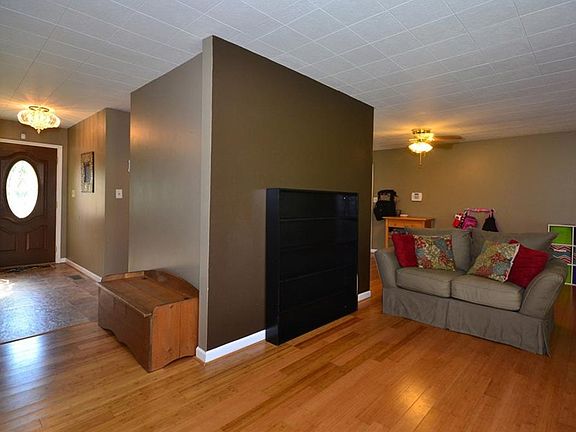 4th image of 1054 S Oden Dr
