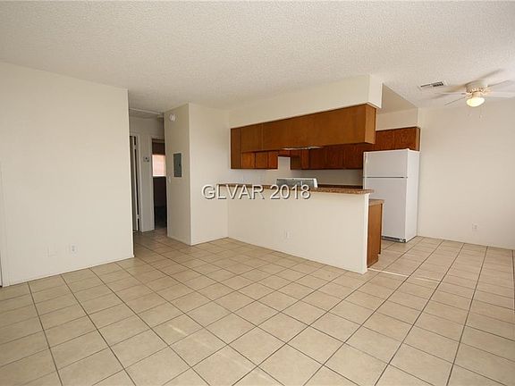 4th image of 1650 Mary Jane Dr