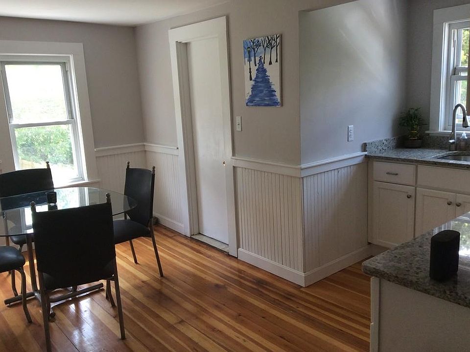 1st image of 142 Morton St #2