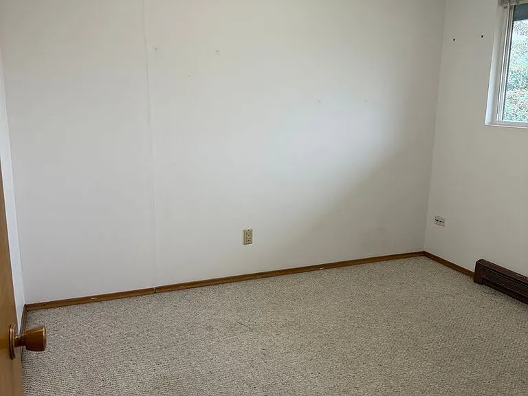 1225-1235 NW Hall Dr — Photo 6