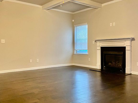 2nd image of 3247 Hideaway Ln