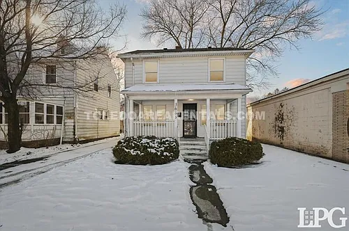 3683 Upton Ave Photo 1