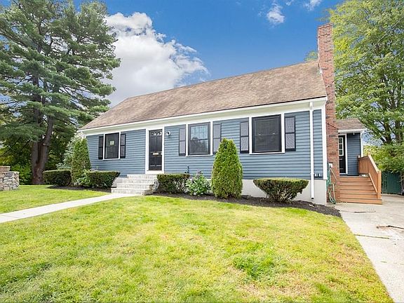 2nd image of 20 Brentwood Cir