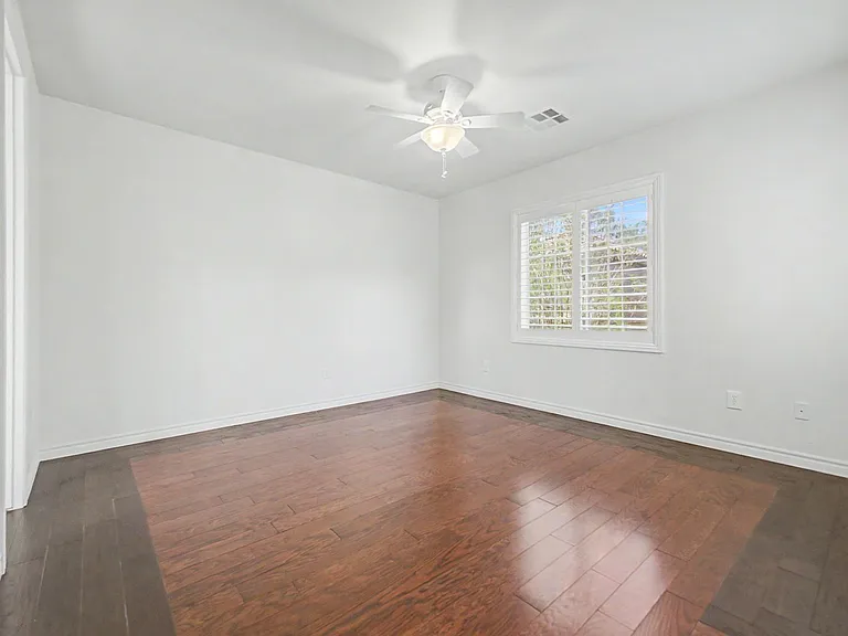 2435 Cordoba Bluff Ct — Photo 21