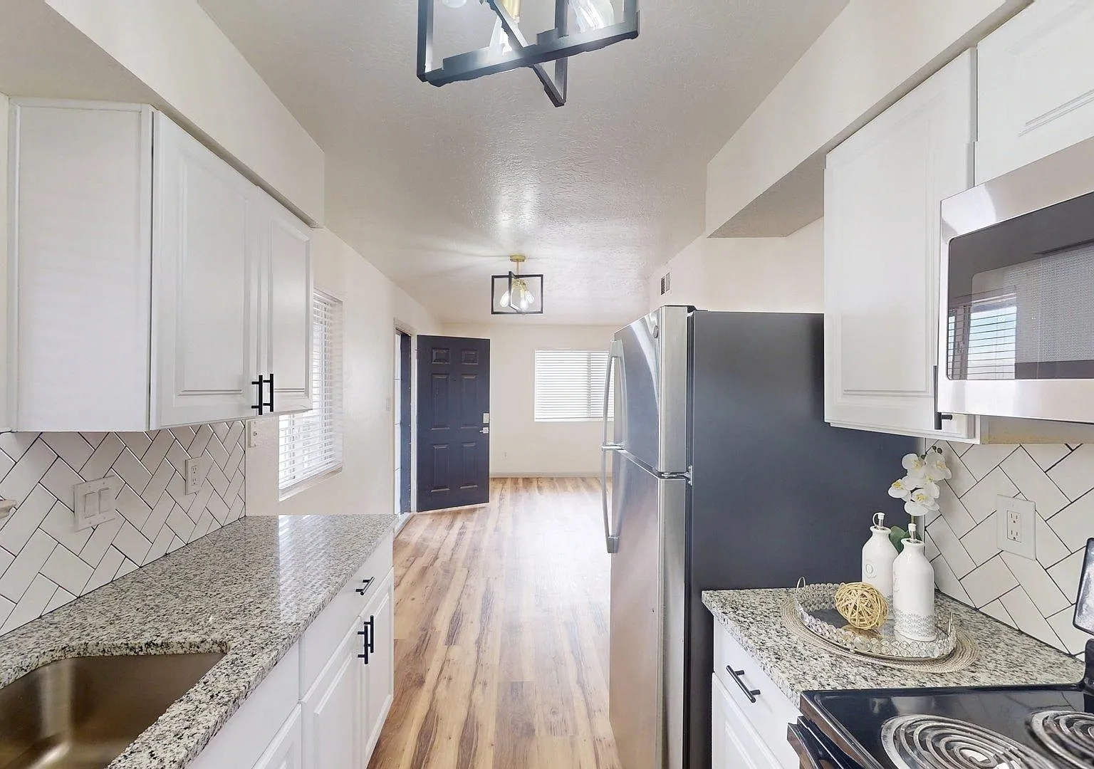 1420 Truman St SE — Photo 3
