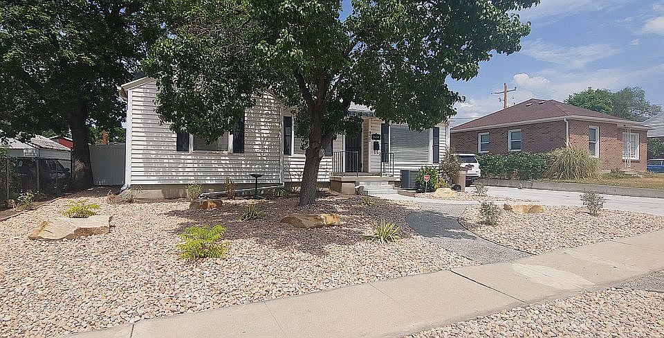 1st image of 937 E Elgin Ave S