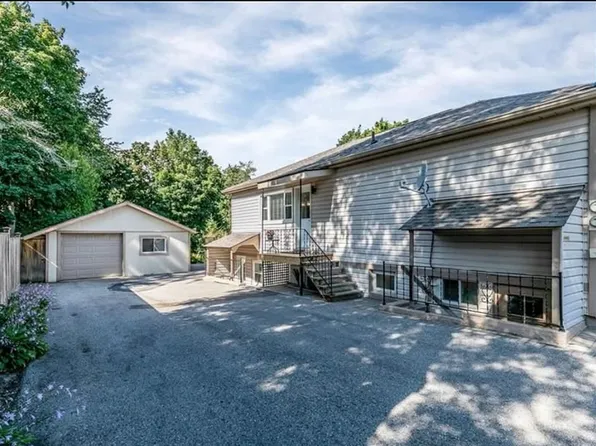 74 Peel St #Basement, Barrie, ON L4M 3L4