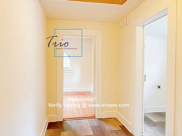 1044 W 8th Ave — Photo 16