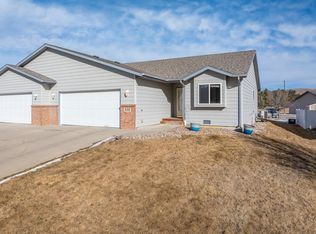 632 Auburn Dr, Rapid City, SD 57701