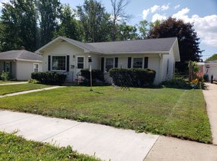 1273 Marian Ln, Green Bay, WI 54304