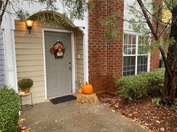 230 Amal Dr SW, Atlanta, GA 30315