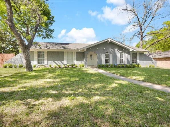 1231 Springbrook Cir, Desoto, TX 75115