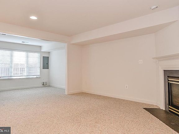 4th image of 4284 Park Green Ct