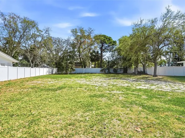 216 Shore Dr Lot 8, Palm Harbor, FL 34683