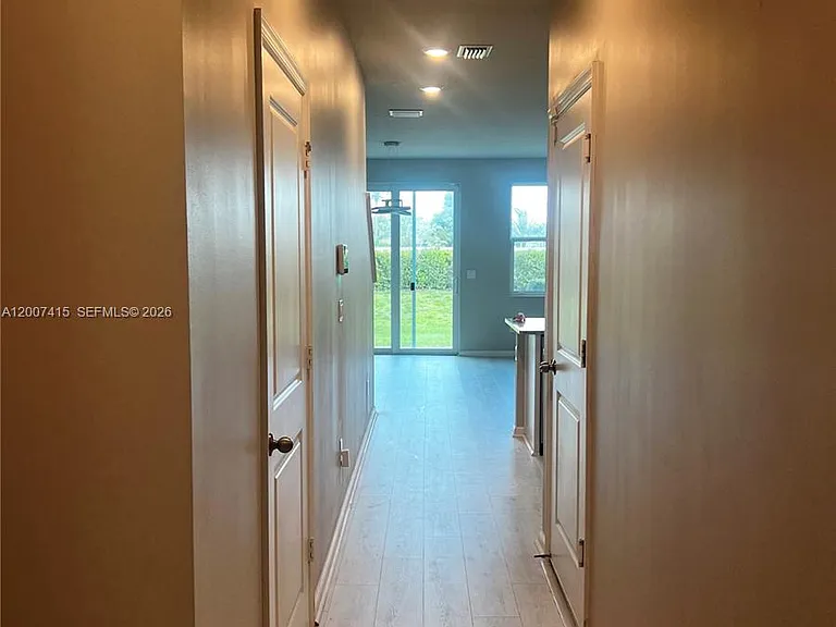 6349 Topsail Dr — Photo 15
