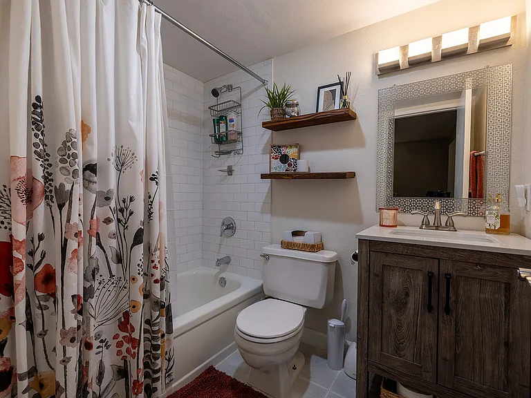 3783 Balboa Ter #D — Photo 22