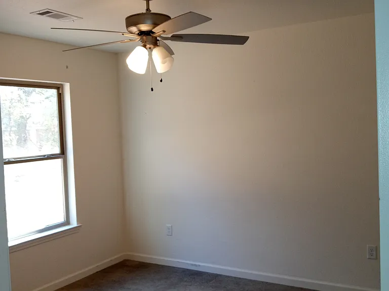 8 Tupelo St #B — Photo 16
