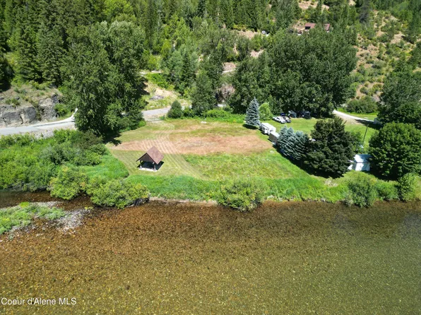 10755 Old River Rd, Kingston, ID 83839