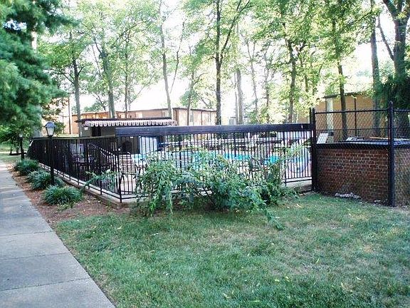 5th image of 2601 Hillsboro Pike APT I8